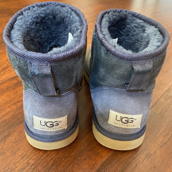UGG Classic Mini Boots Suede Grey Size W7 - Picture 5 of 12